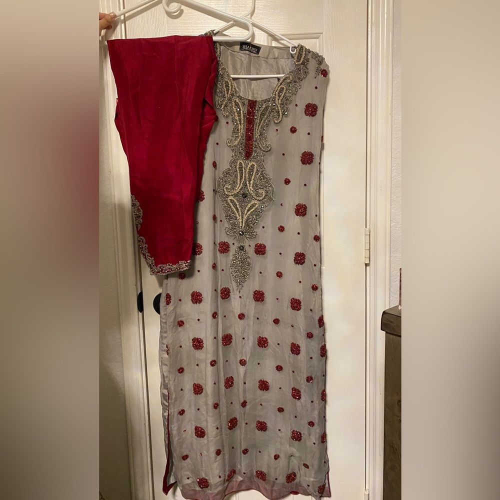 Metallic Grey - Burgundy - Size Small - 2 piece